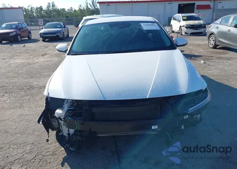 2024 Hyundai Elantra Sel из США, поврежденный, VIN KMHLM4DG8RU657808